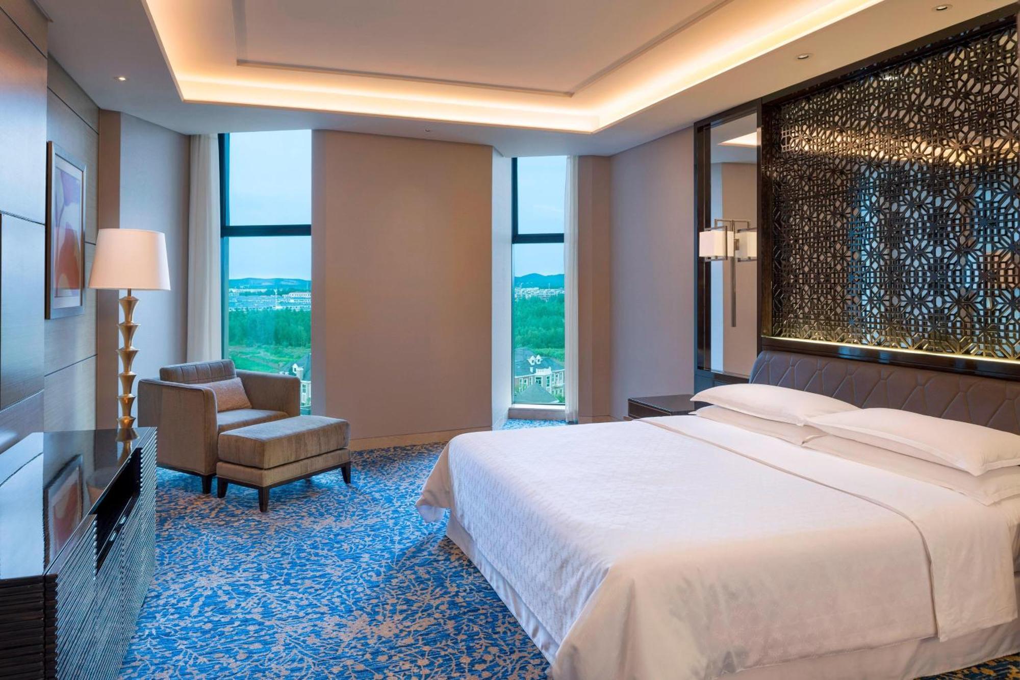 Sheraton Changchun Jingyuetan Hotel Exterior foto