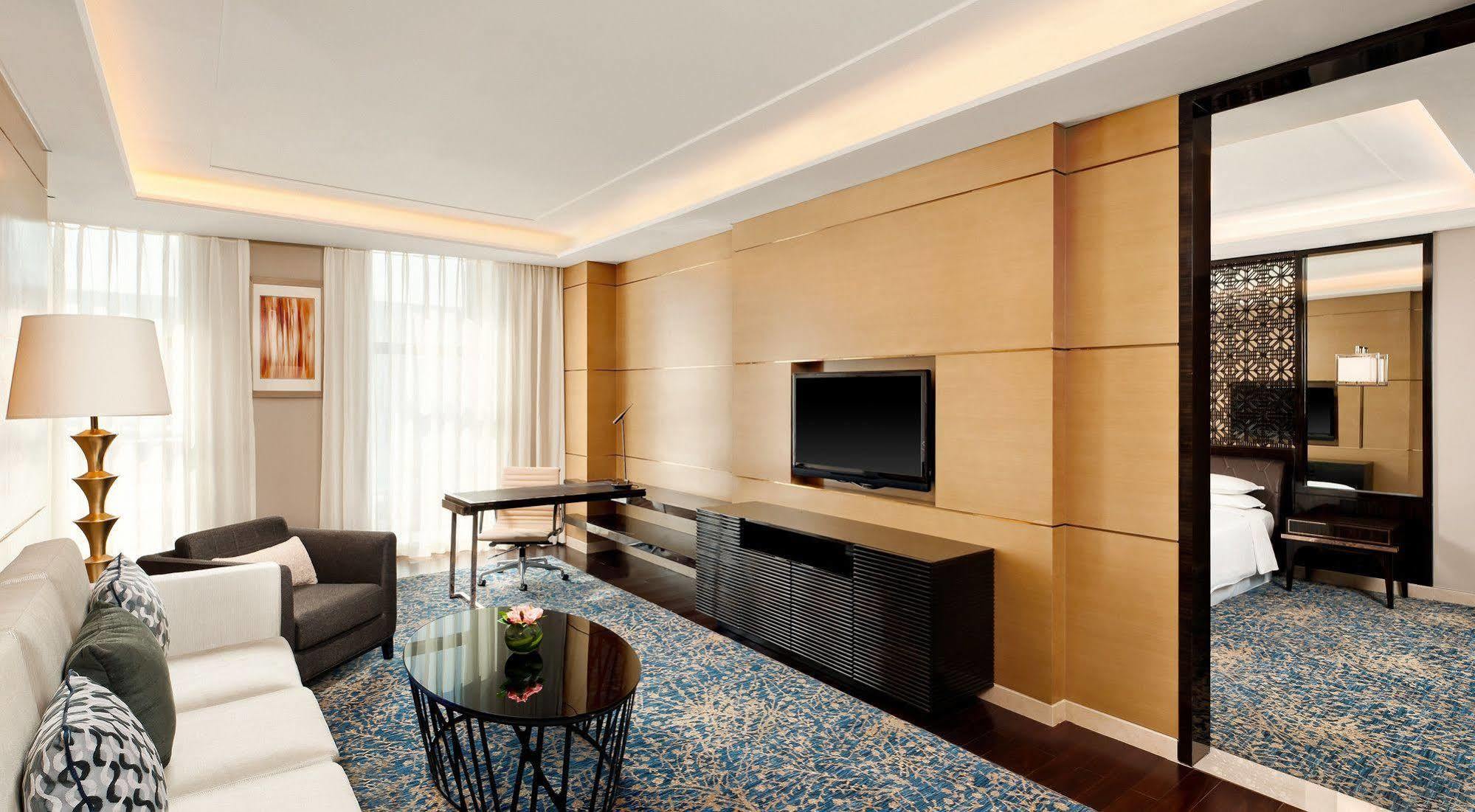 Sheraton Changchun Jingyuetan Hotel Exterior foto